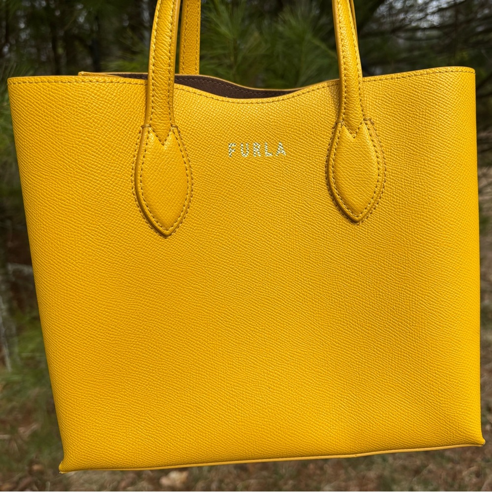 Furla Yellow Leather Shoulder Bag